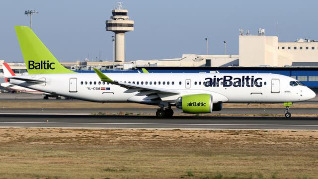 YL-CSM::airBaltic